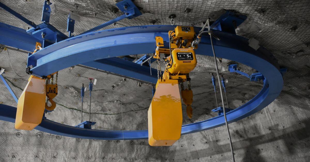 monorail crane  with curve in salt mining application 